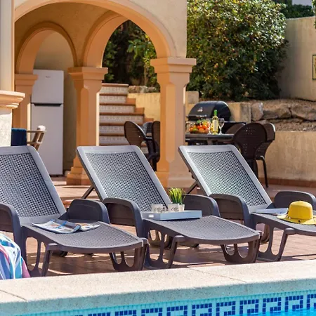 Comodo - Plusholidays * Calpe