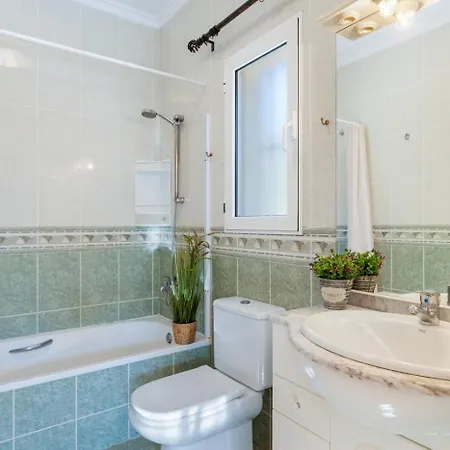 Comodo - Plusholidays *