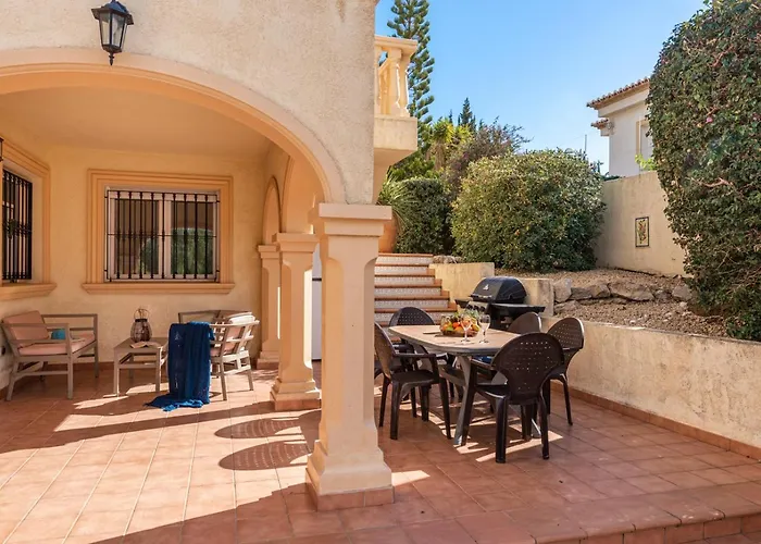 Villa Comodo - Plusholidays Casas de Torrat